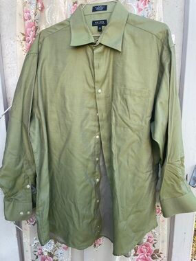 Axcess Olive Green Long-Sleeve Button Shirt